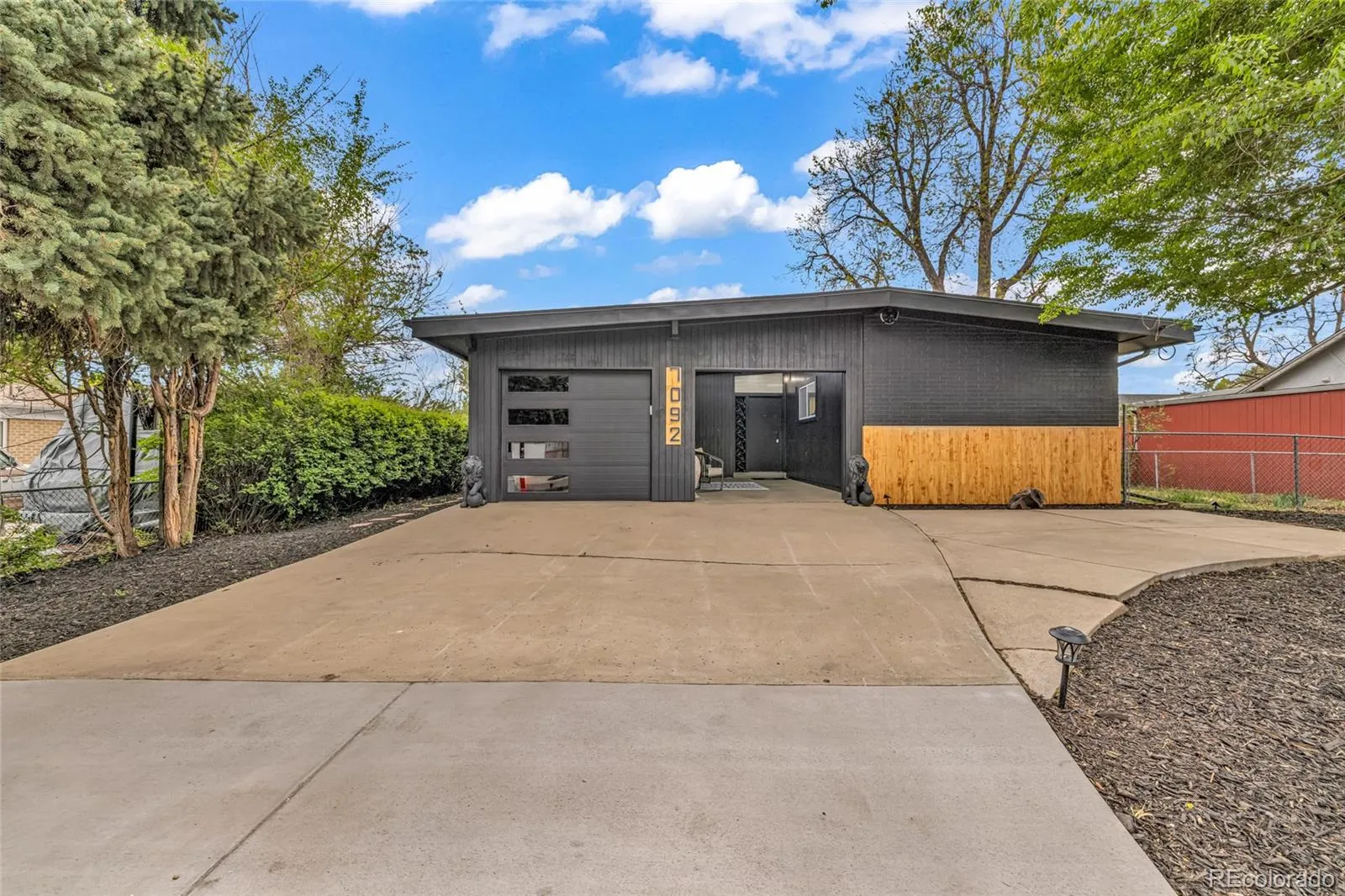 7092 W 4th Avenue Lakewood CO 80226 MLS #REC7102909 05182026225411 1600 0