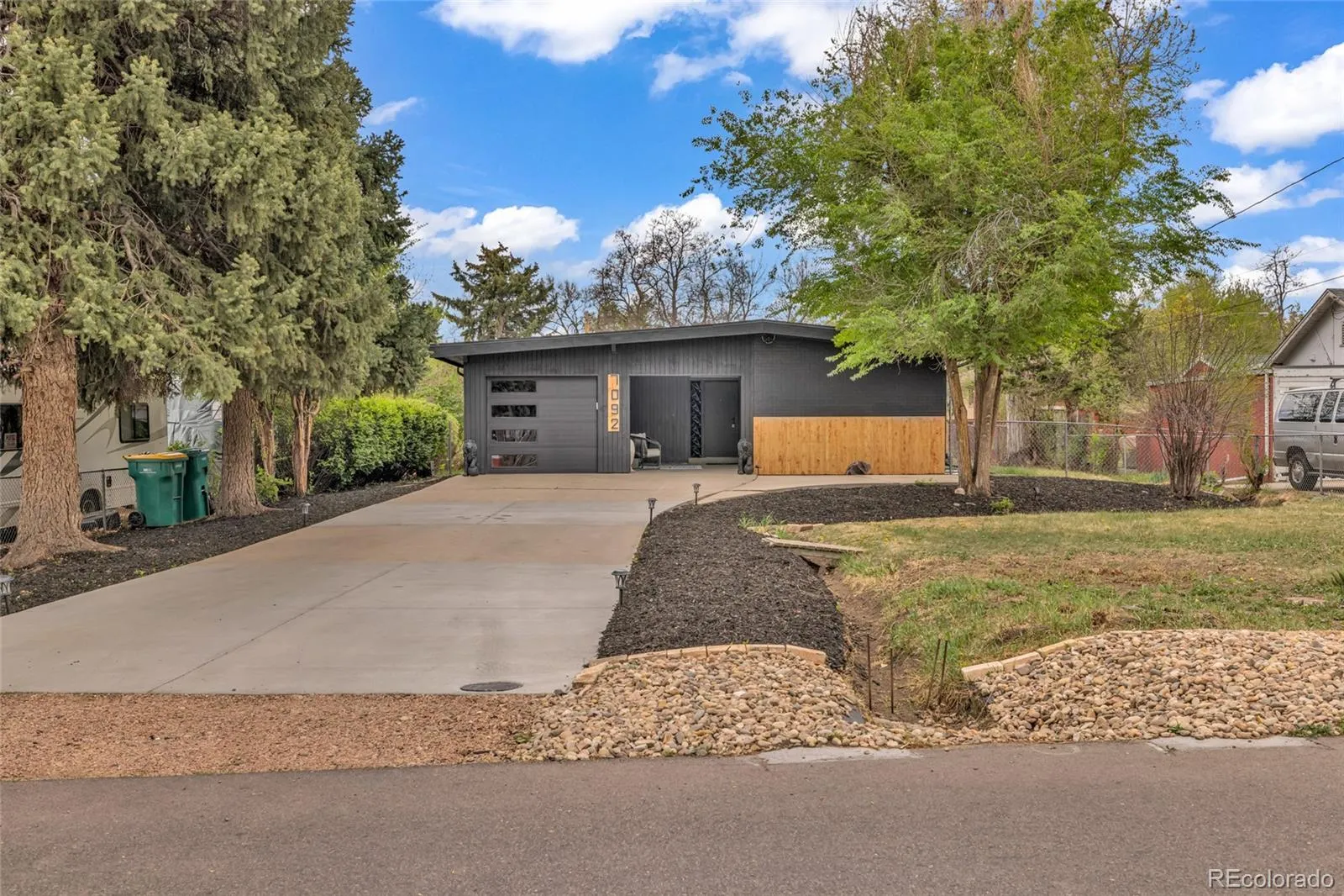 7092 W 4th Avenue Lakewood CO 80226 MLS #REC7102909 05182026225411 1600 1