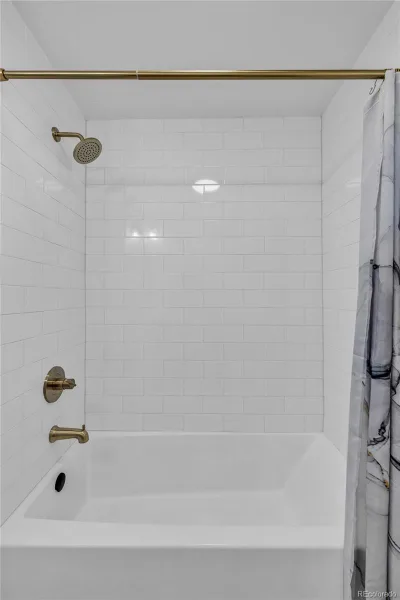 7092 W 4th Avenue Lakewood CO 80226 MLS #REC7102909 07102026003957 800 13