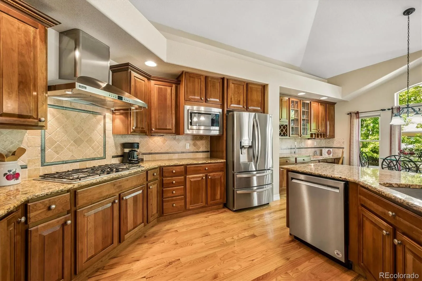 6557 S Gray Way Littleton CO 80123 | MLS #REC7105947 08052026181844 1600 11