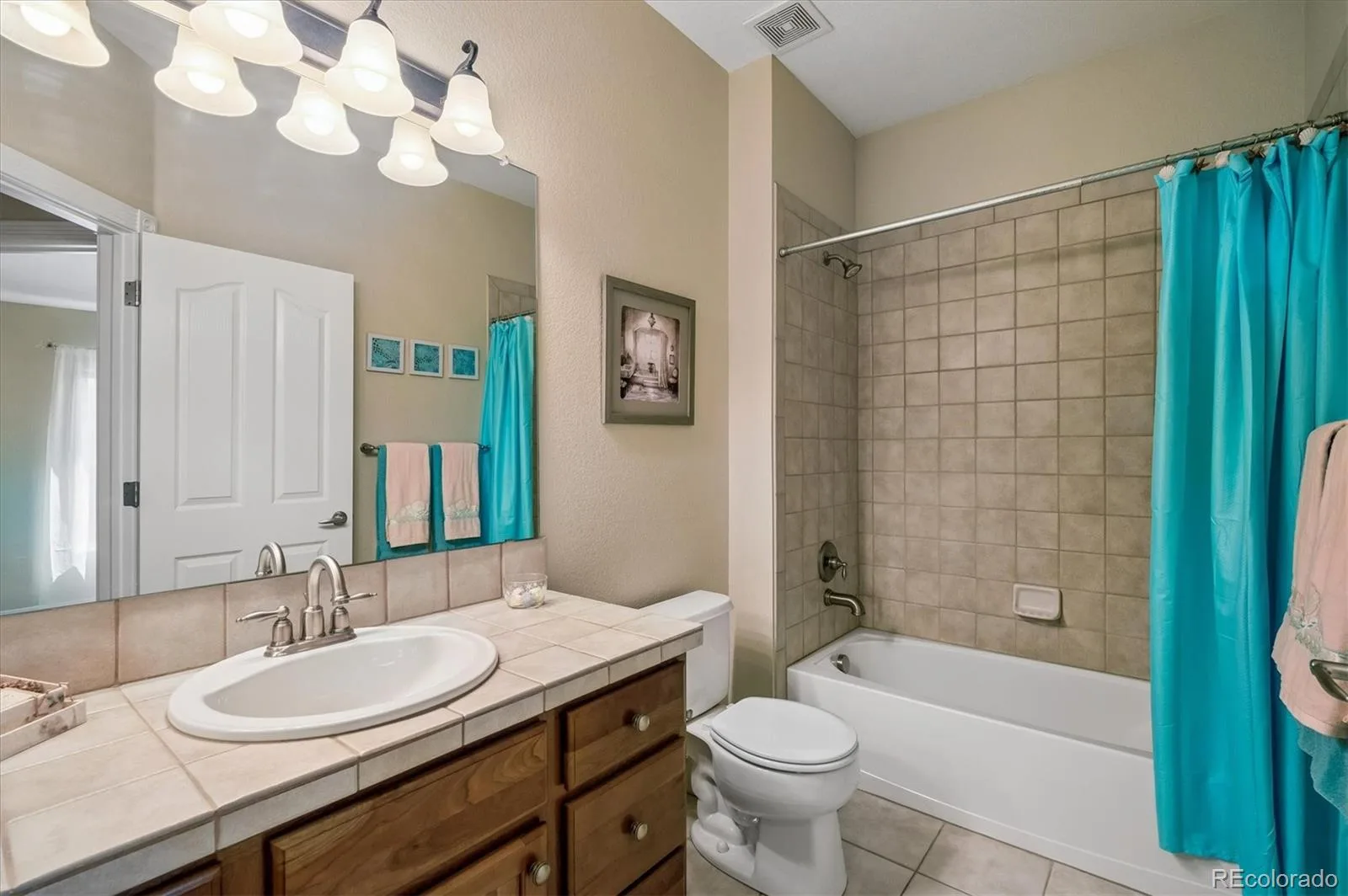 6557 S Gray Way Littleton CO 80123 | MLS #REC7105947 08052026181844 1600 20