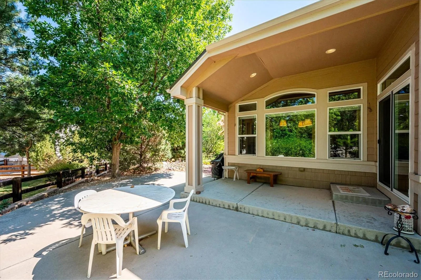 6557 S Gray Way Littleton CO 80123 | MLS #REC7105947 08052026181844 1600 24