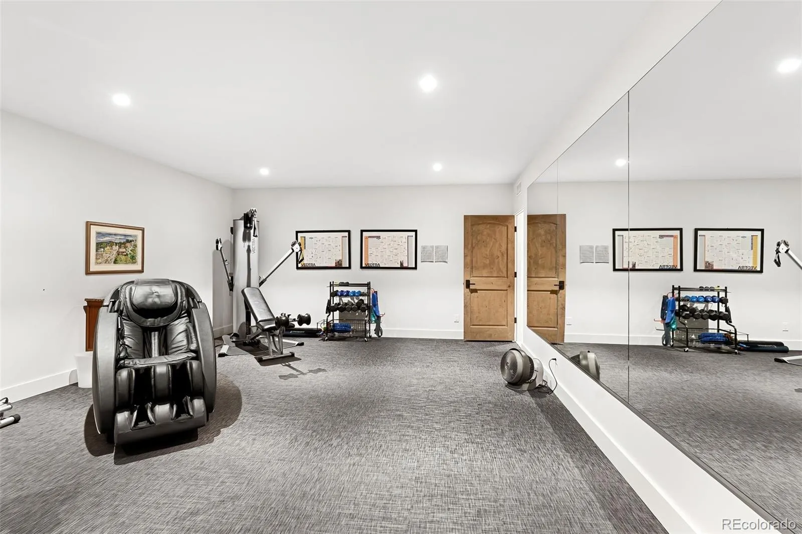 2821 E Cedar Avenue #18 Denver CO 80209 MLS #REC7107982 05022026061154 1600 36