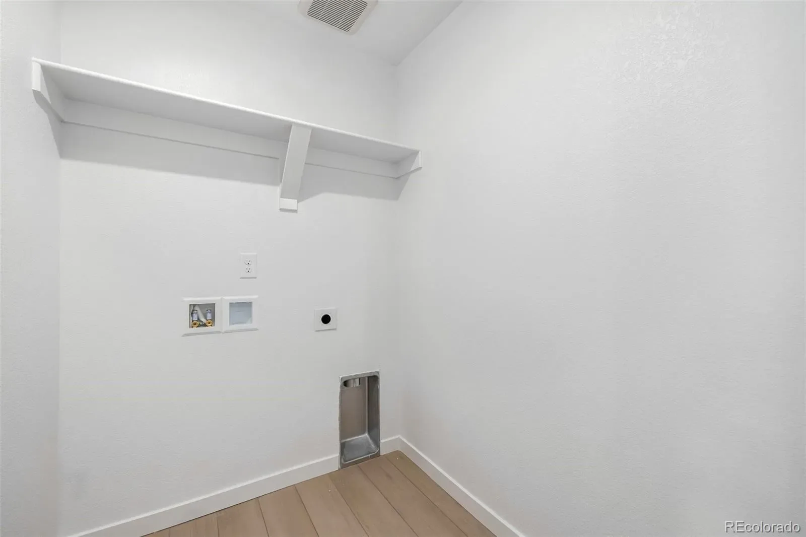 03302026005100 1600 12