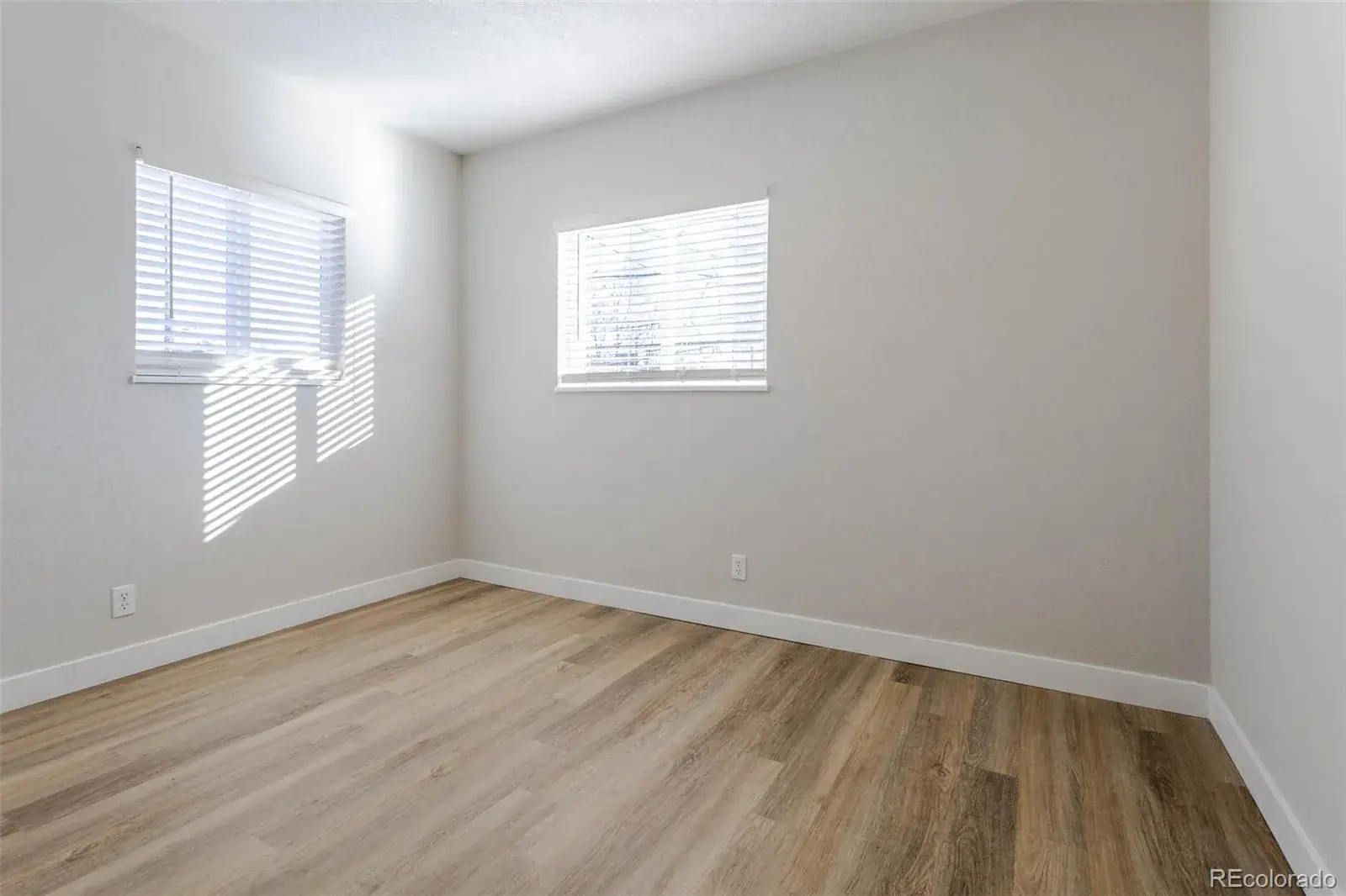 2450 N Ogden Street Denver CO 80205 MLS #REC7110026 01142026172236 1600 11