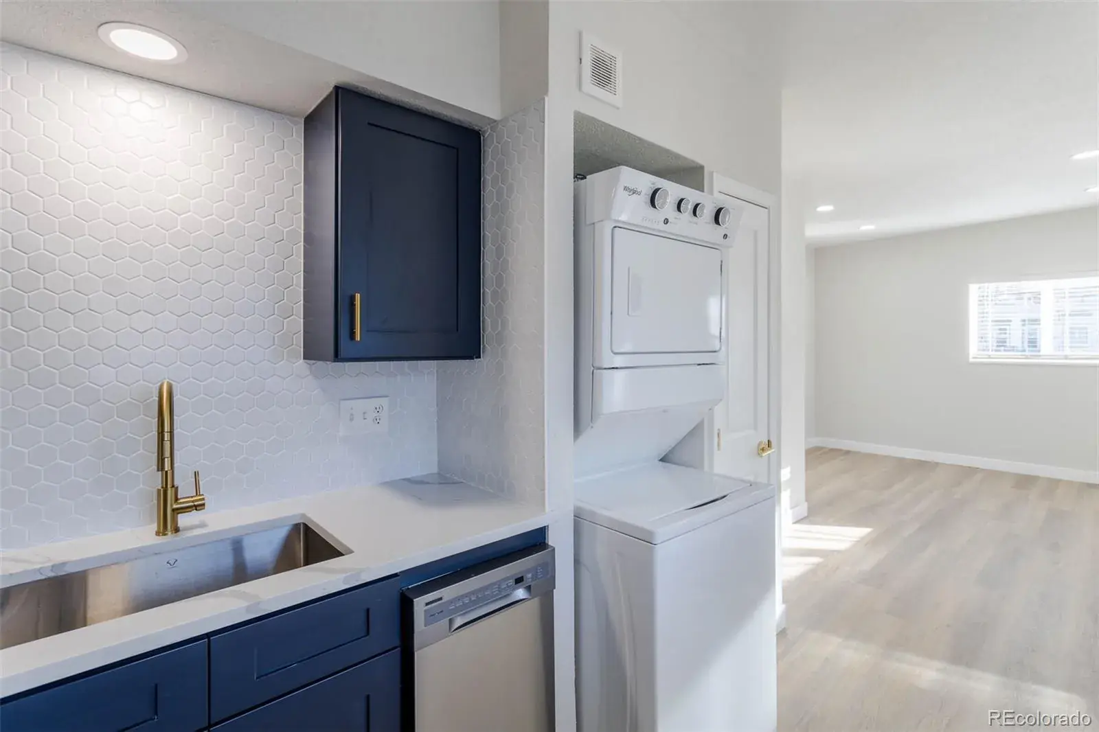 2450 N Ogden Street Denver CO 80205 MLS #REC7110026 01142026172236 1600 4