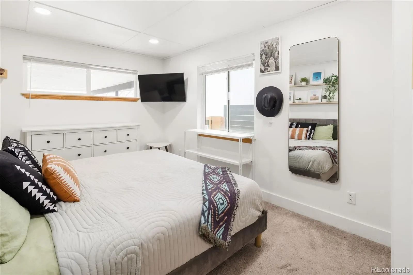 03262026161108 1600 16