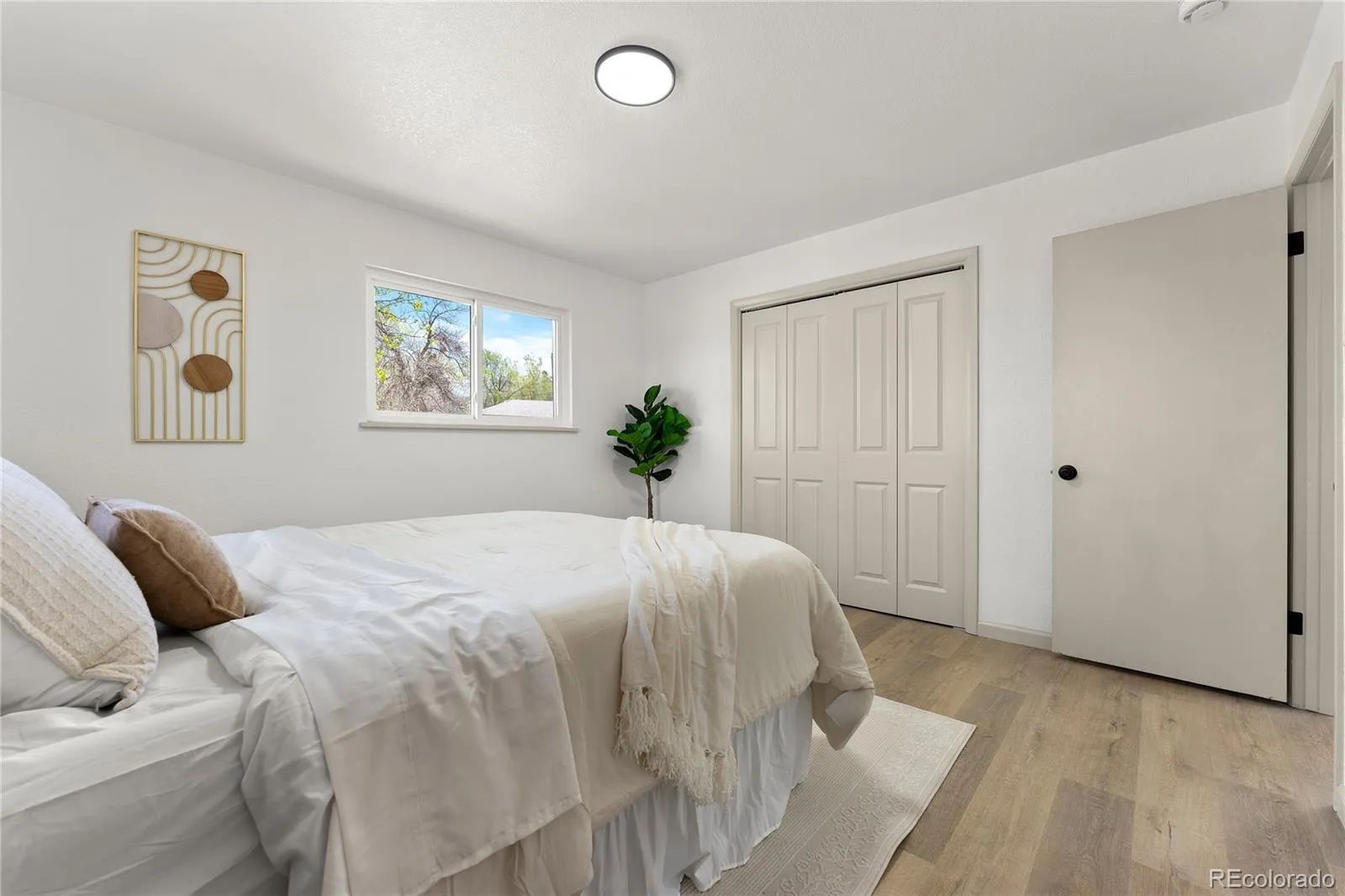 04162026224717 1600 14