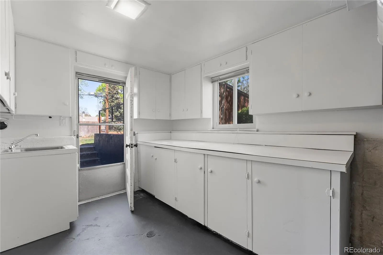 04162026224717 1600 34