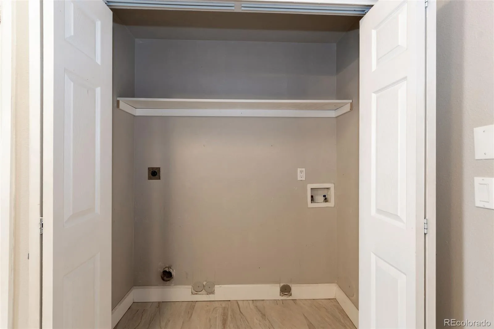 2521 S Bahama Circle #B Aurora CO 80013 | MLS #REC7115771 06122026142345 1600 5