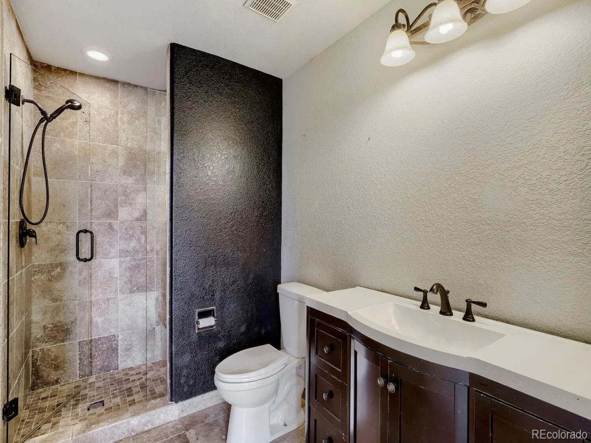 6969 S Rome Street Aurora CO 80016 MLS #REC7116155 06032026224502 1200 38