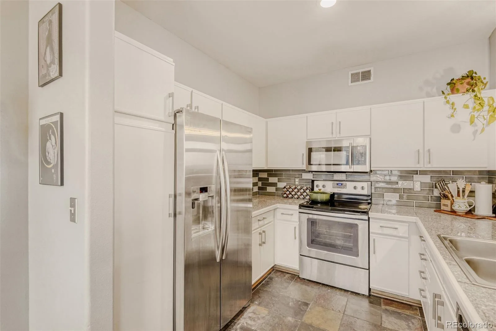 8500 E Jefferson Avenue #10G Denver CO 80237 MLS #REC7117753 06032026162821 1600 20