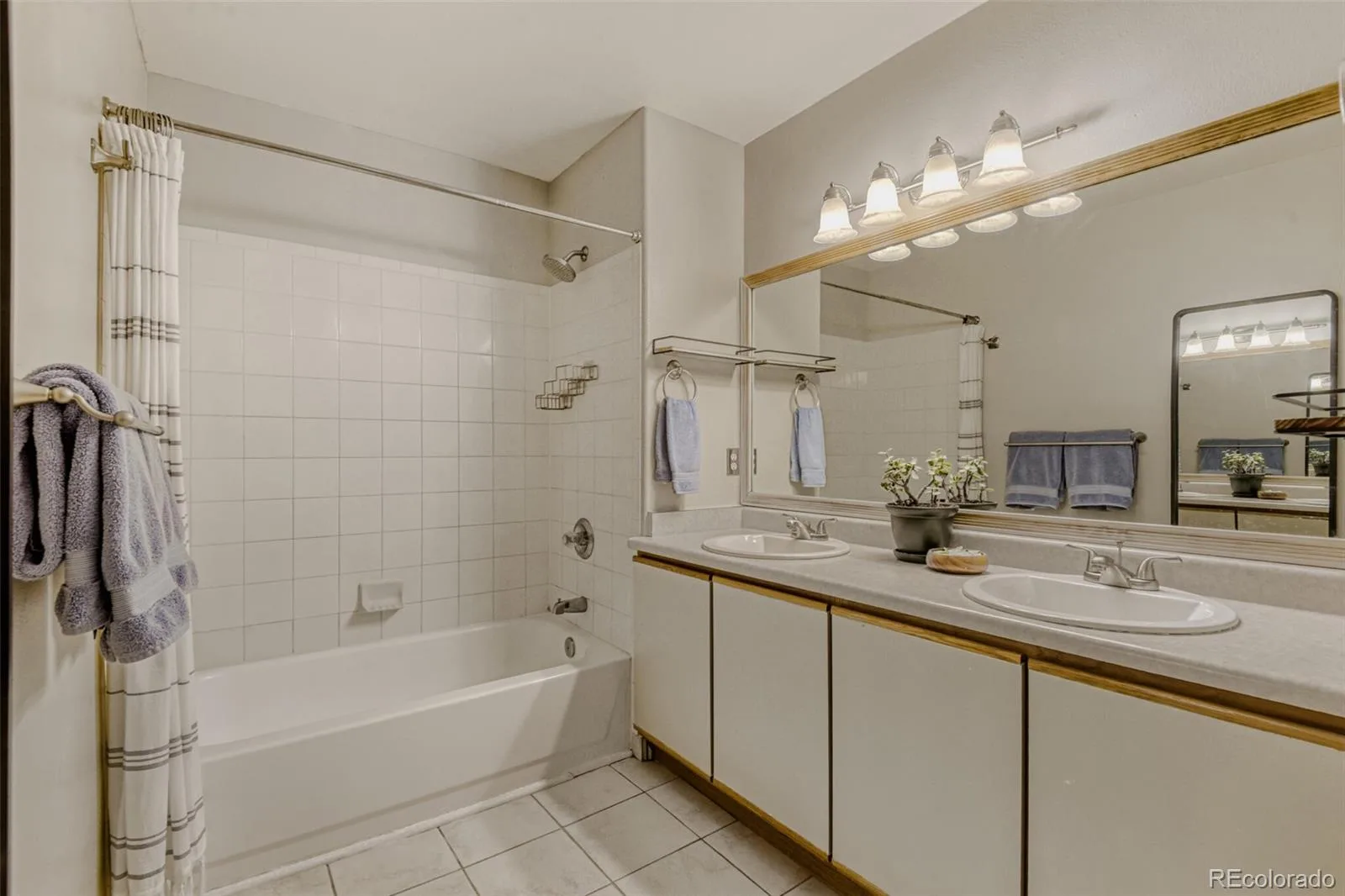 8500 E Jefferson Avenue #10G Denver CO 80237 MLS #REC7117753 06032026162821 1600 27
