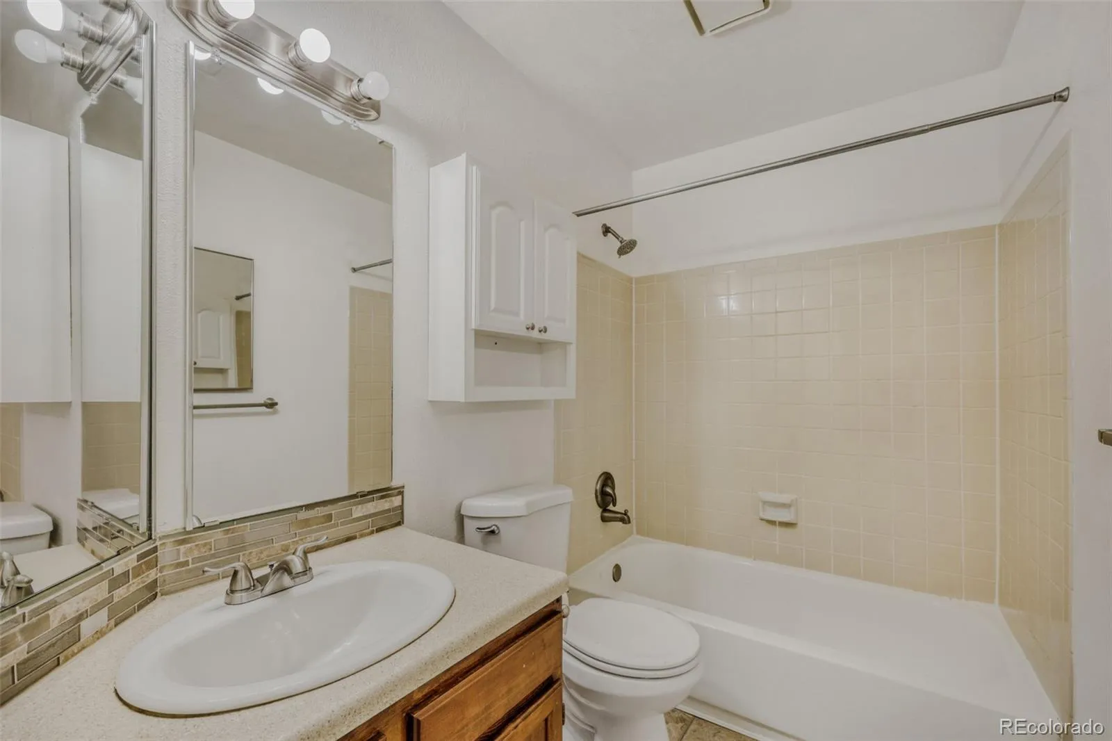 4824 E Kentucky Avenue #C Denver CO 80246 MLS #REC7118468 04182026043307 1600 13