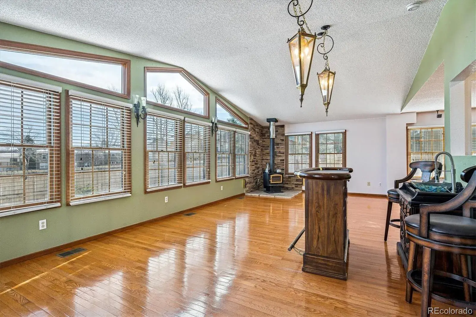 01162026030755 1600 12