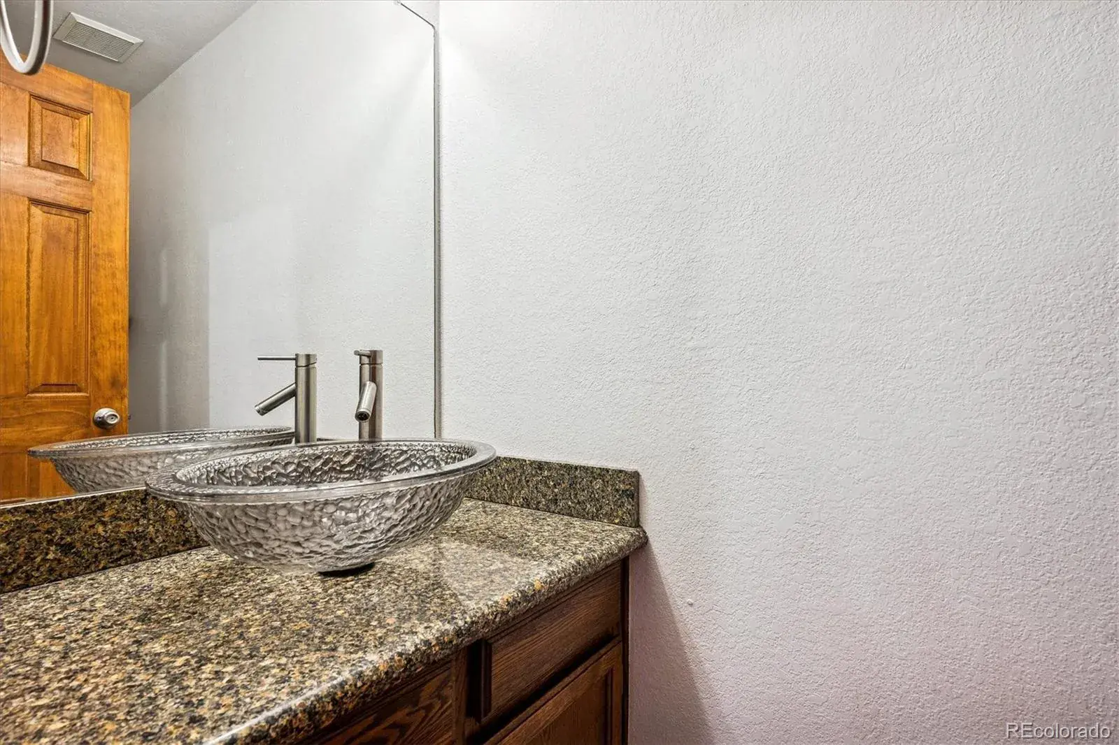 01162026030755 1600 16