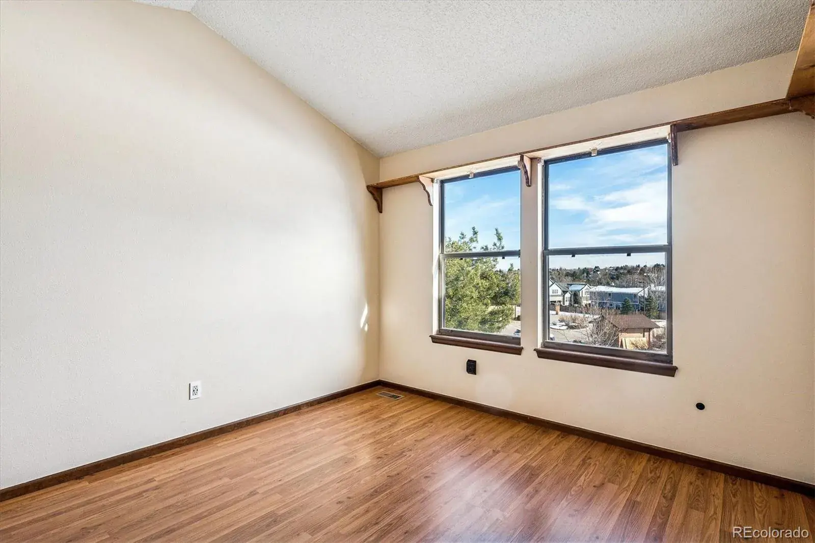 01162026030755 1600 24