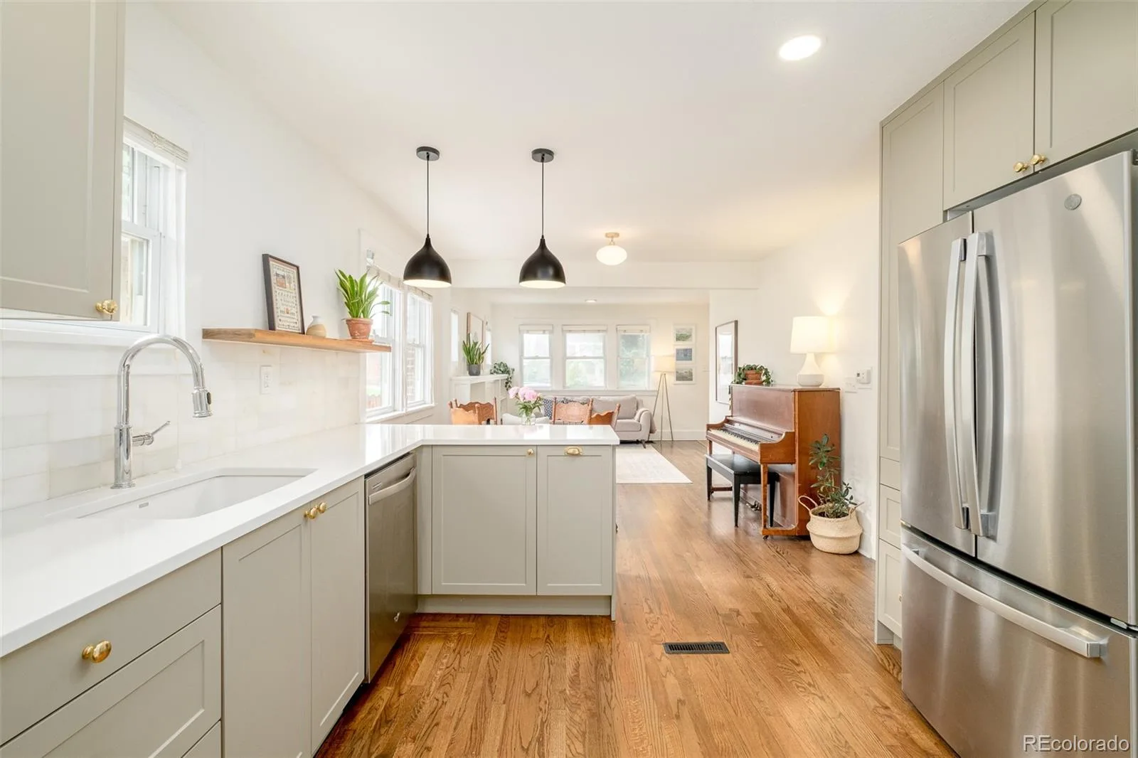 3228 N Fillmore Street Denver CO 80205 MLS #REC7122740 06092026202903 1600 14