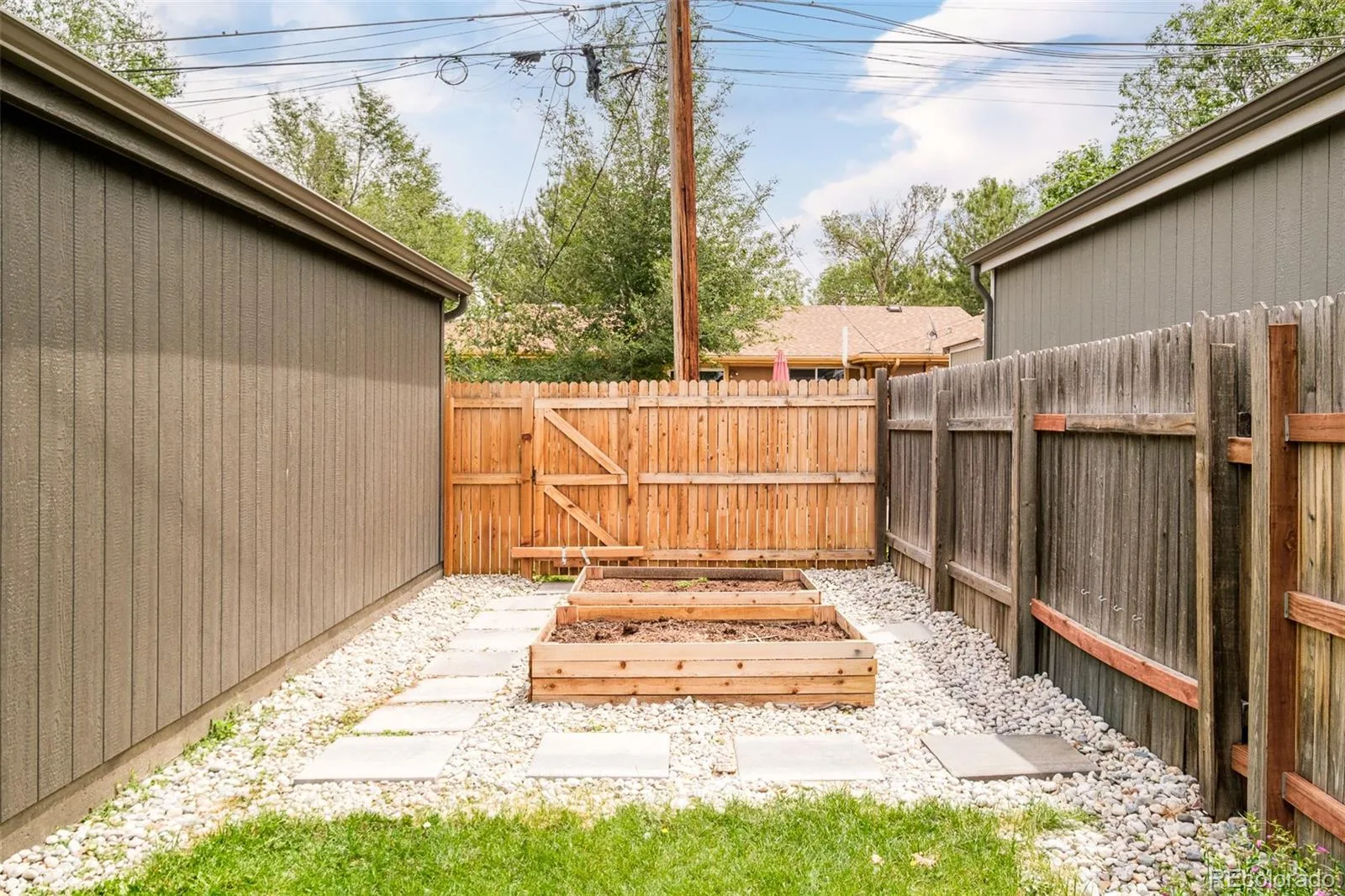 3228 N Fillmore Street Denver CO 80205 MLS #REC7122740 06092026202903 1600 32