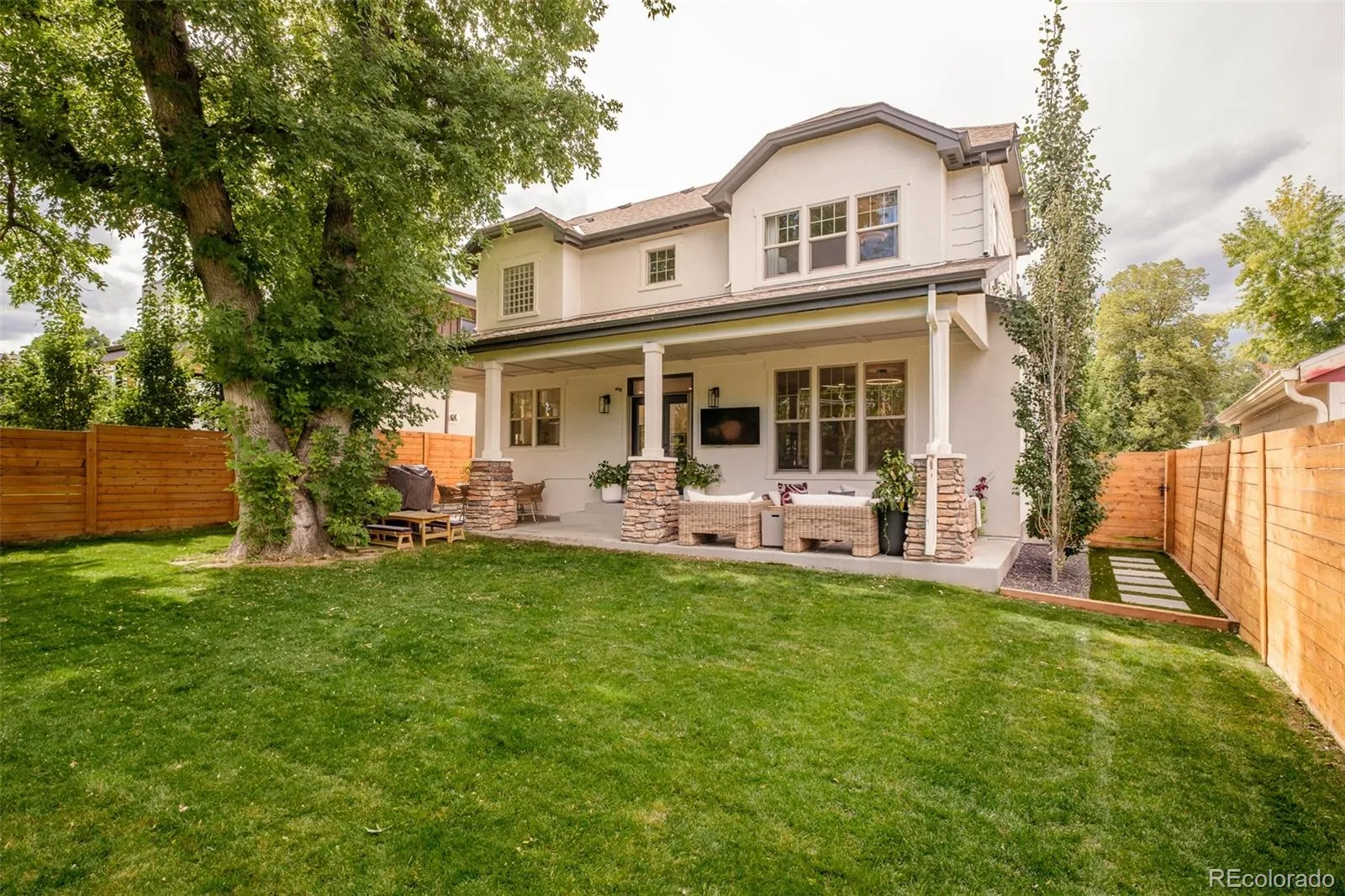 3050 S Bellaire Street Denver CO 80222 MLS #REC7123303 05222026222216 1600 32