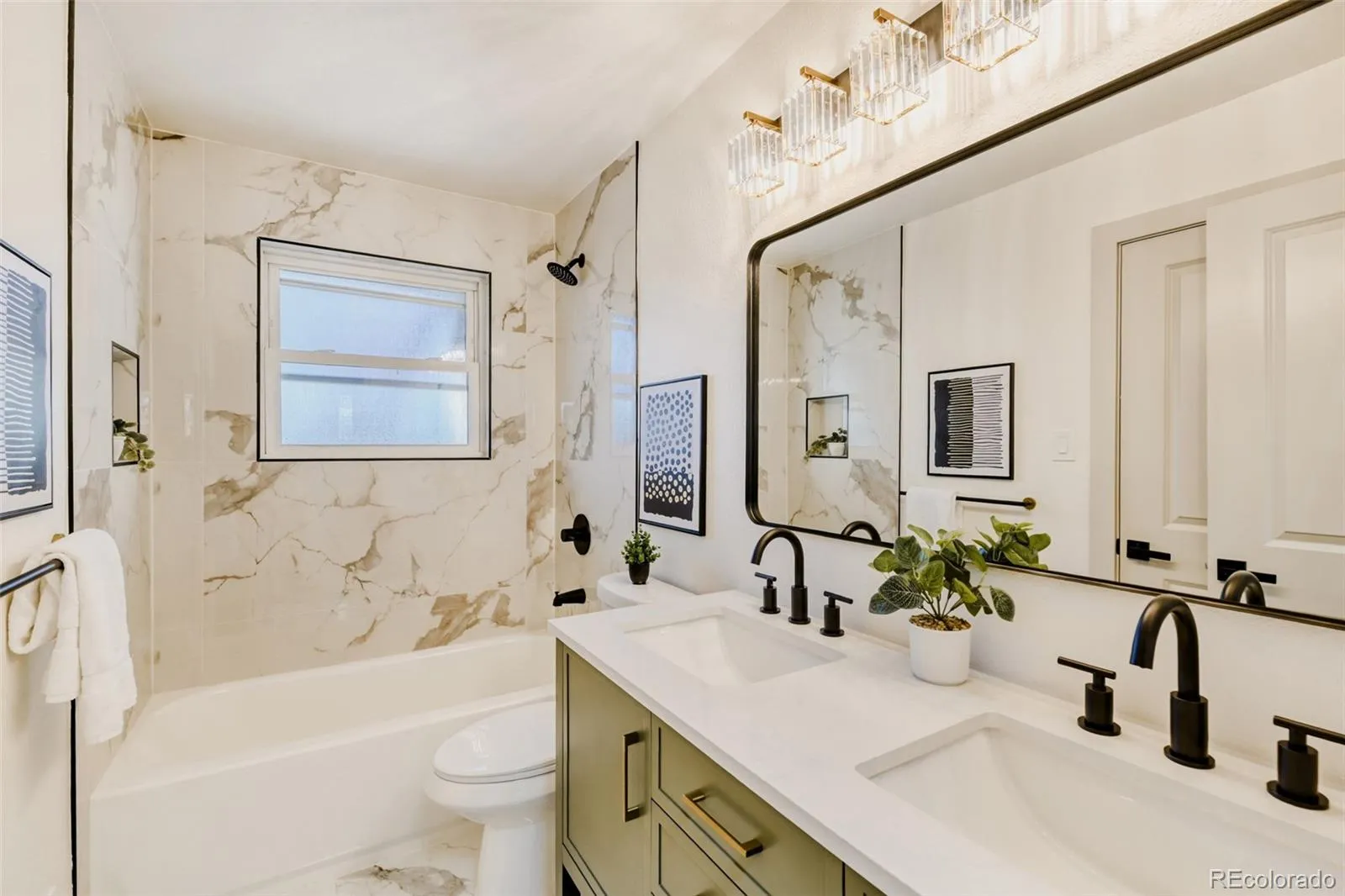 04162026201058 1600 13