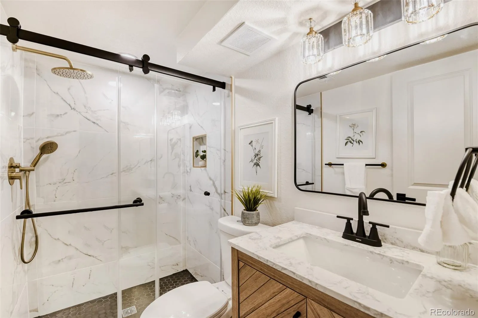 04162026201058 1600 17