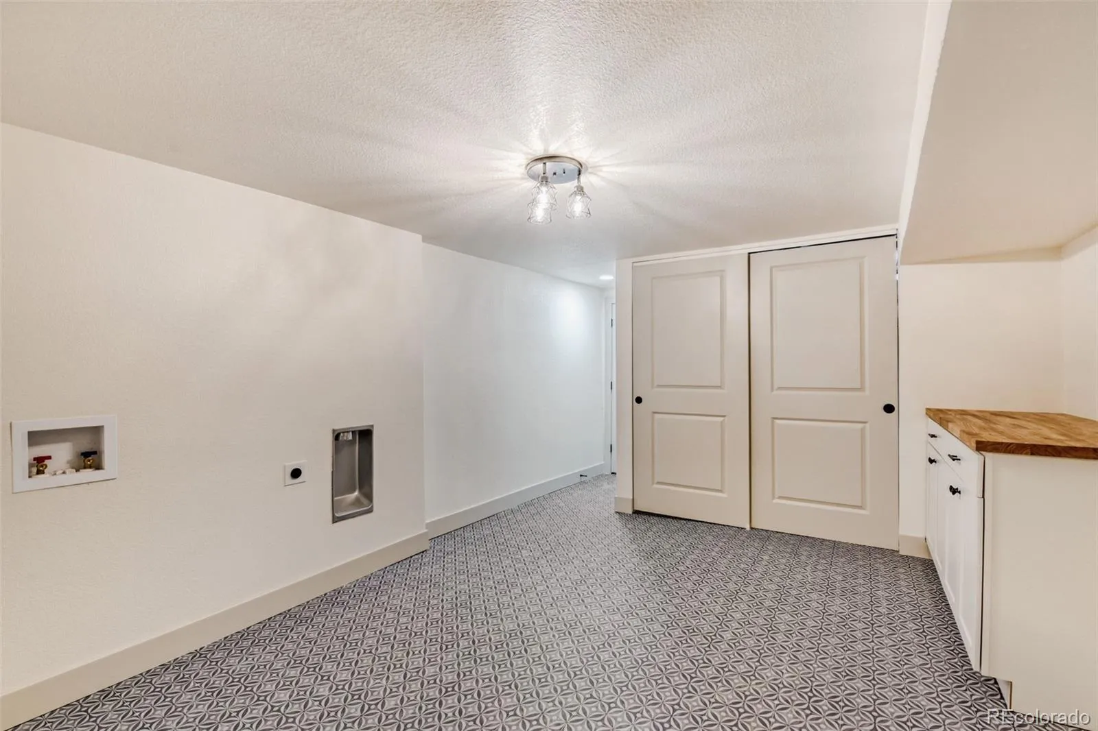 04162026201058 1600 23