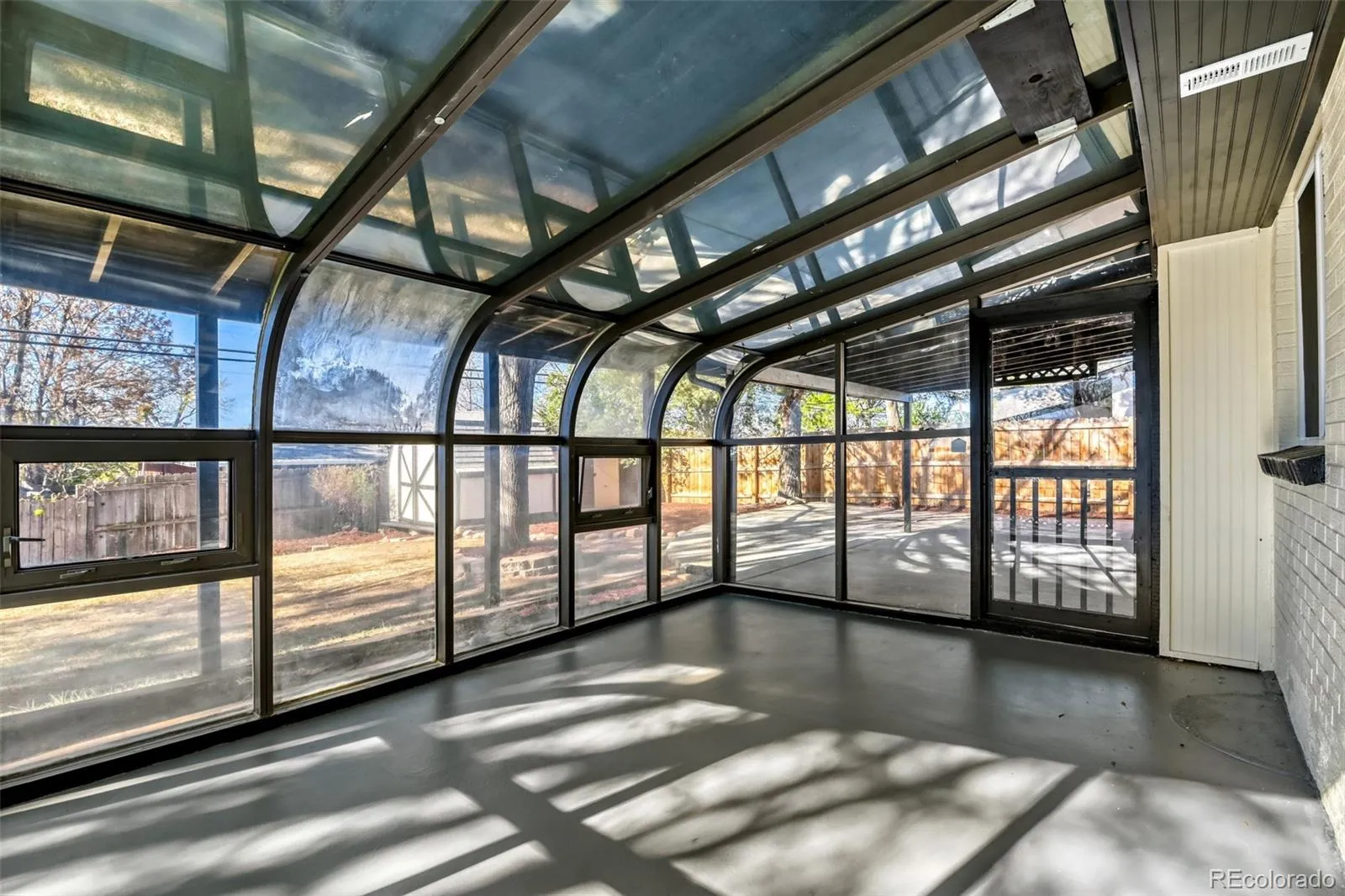 04162026201058 1600 25