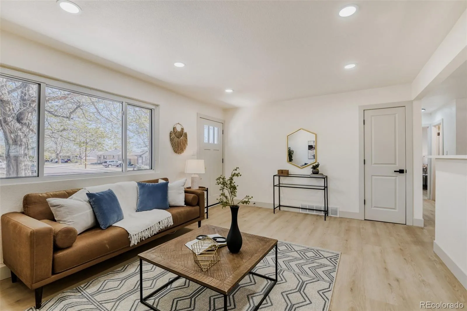 04162026201058 1600 4