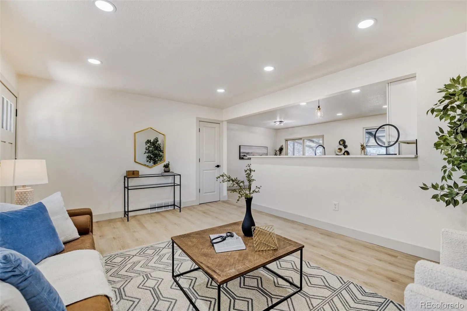 04162026201058 1600 5