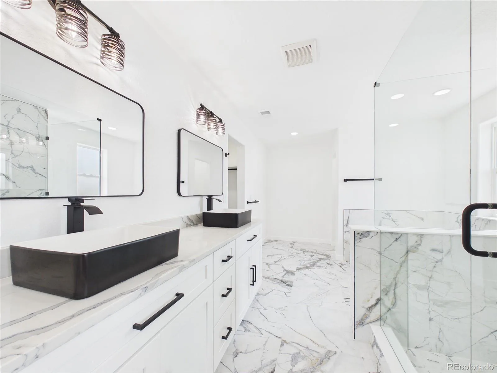 14606 E 26th Place Aurora CO 80011 | MLS #REC7125351 08112026172736 1600 22