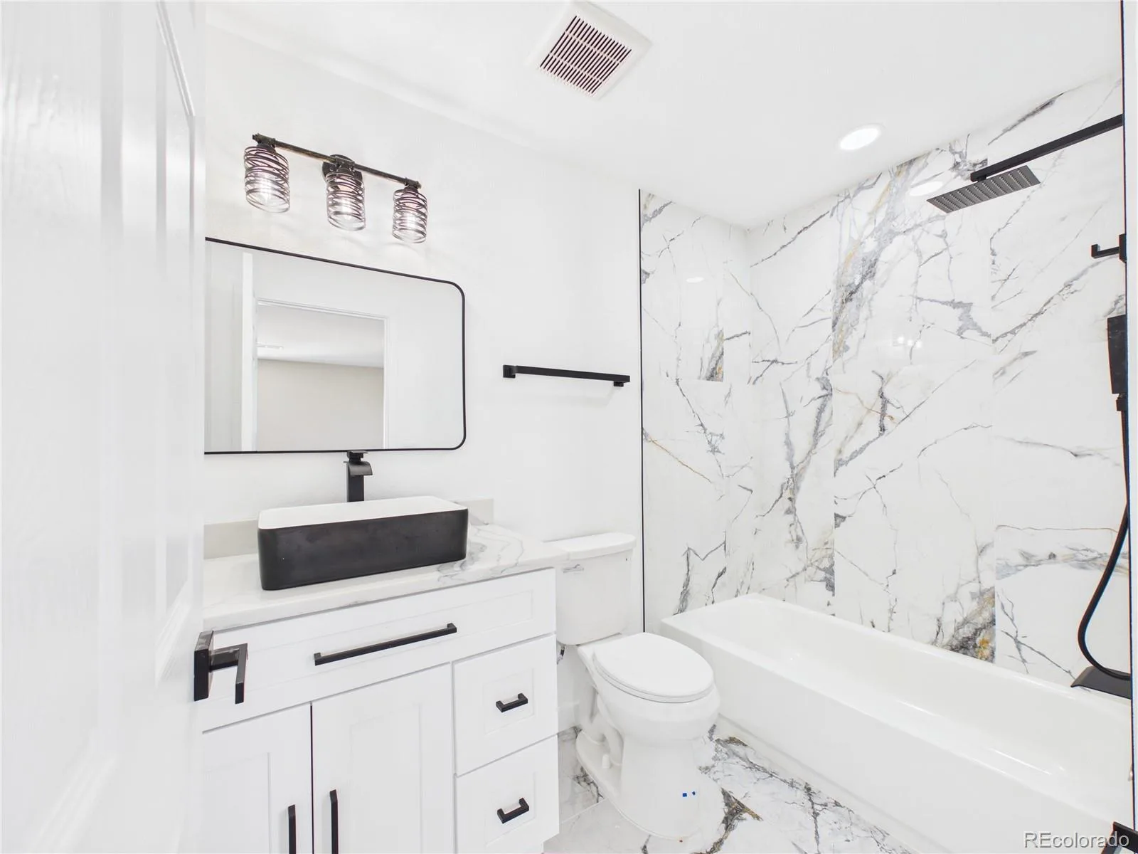 14606 E 26th Place Aurora CO 80011 | MLS #REC7125351 08112026172736 1600 38