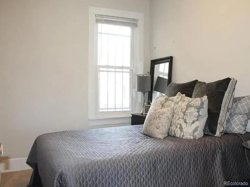 04012026010820 800 11