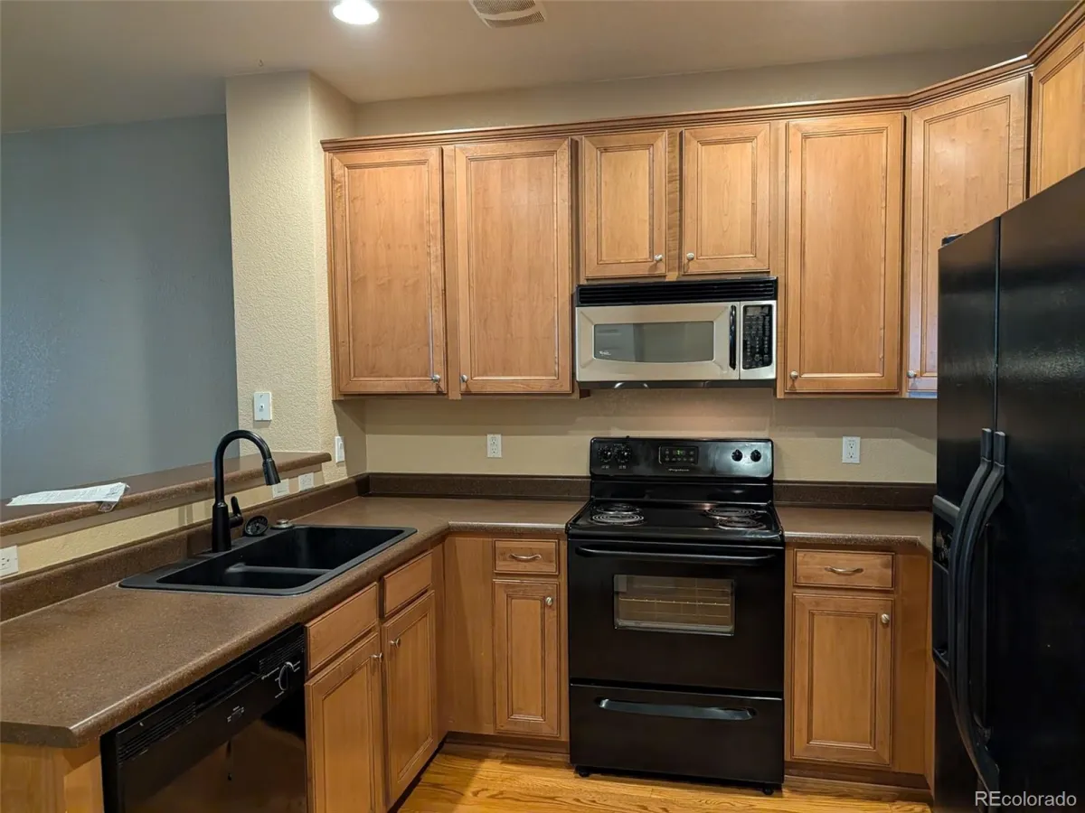 616 S Norfolk Way Aurora CO 80017 | MLS #REC7126812 05162026041245 1200 3