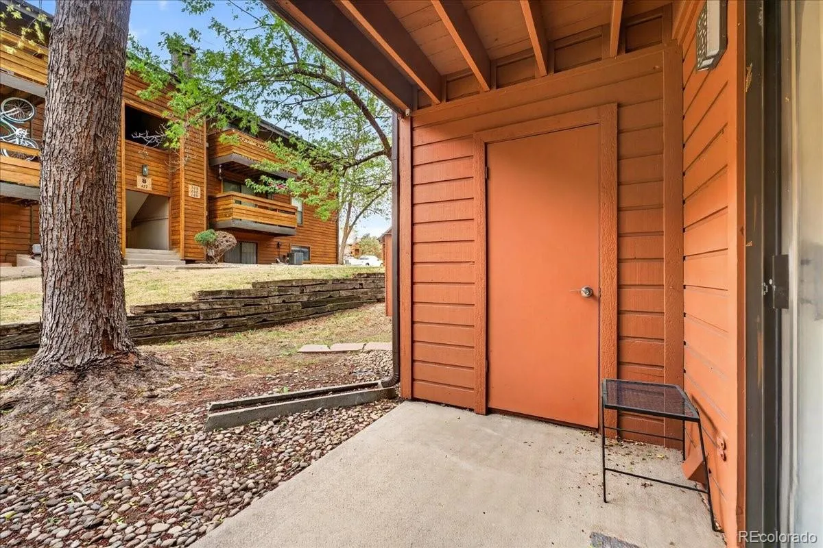 433 Wright Street #101 Lakewood CO 80228 MLS #REC7128942 05162026041247 1200 21