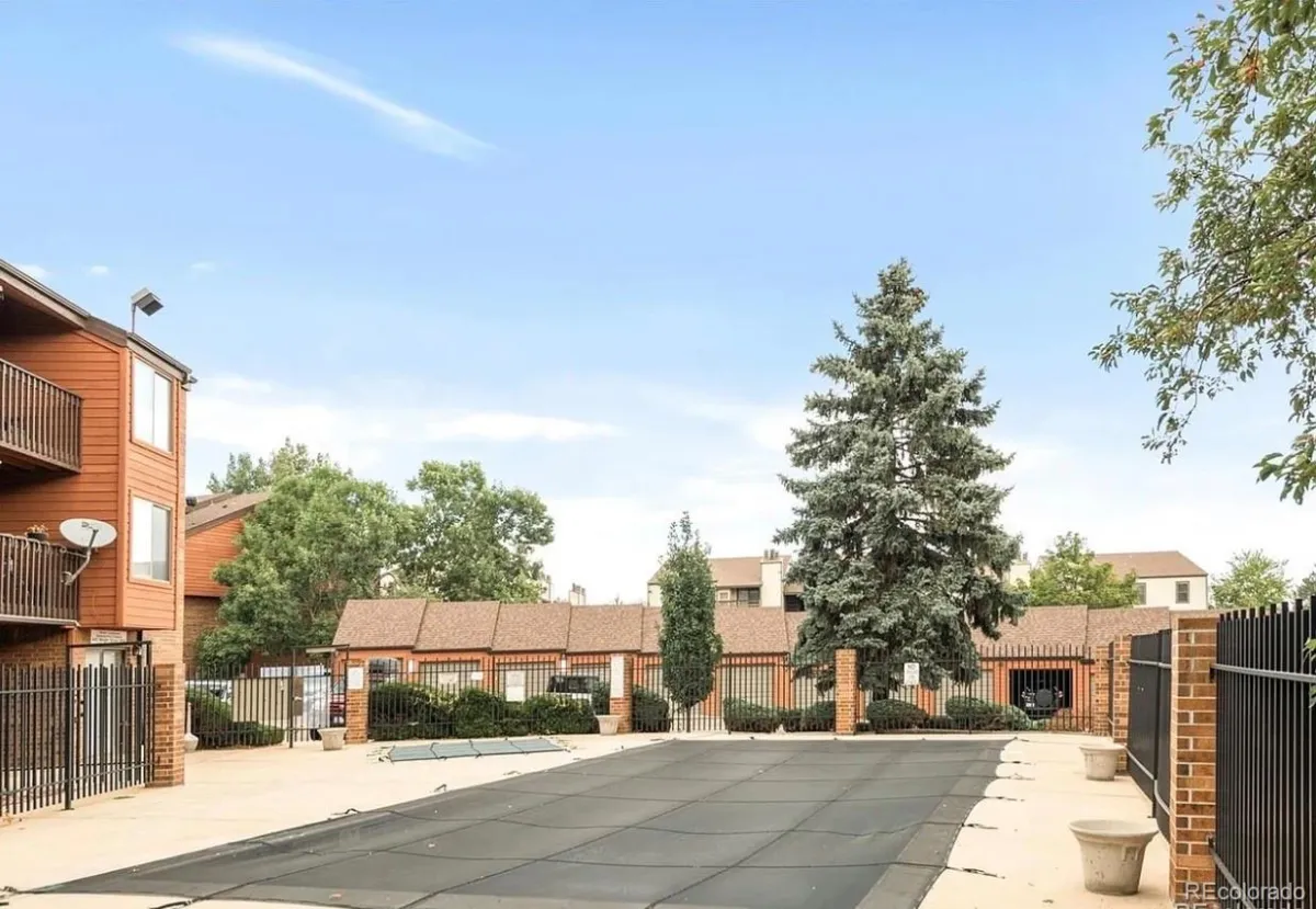 433 Wright Street #101 Lakewood CO 80228 MLS #REC7128942 05162026041247 1200 25