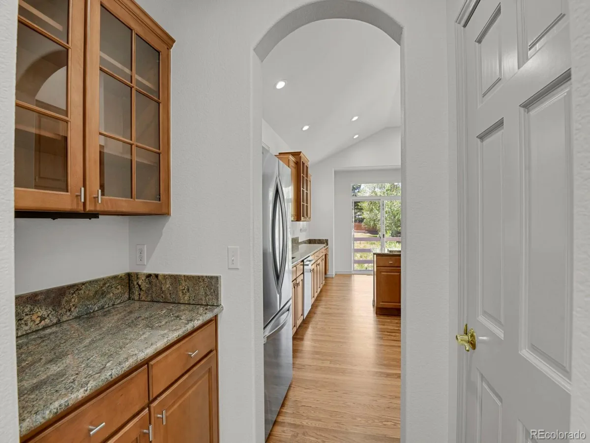 1869 S Lamar Court Lakewood CO 80232 MLS #REC7129739 06122026074223 1200 23