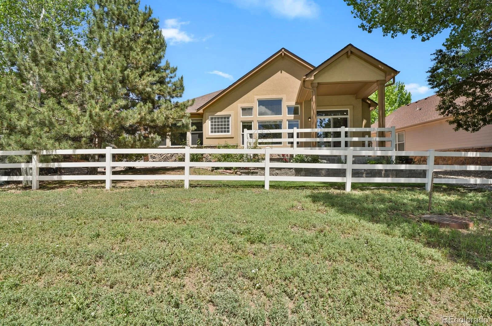 1869 S Lamar Court Lakewood CO 80232 MLS #REC7129739 06122026074223 1600 44