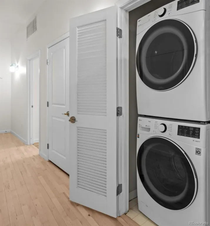 04212026193505 1024 32