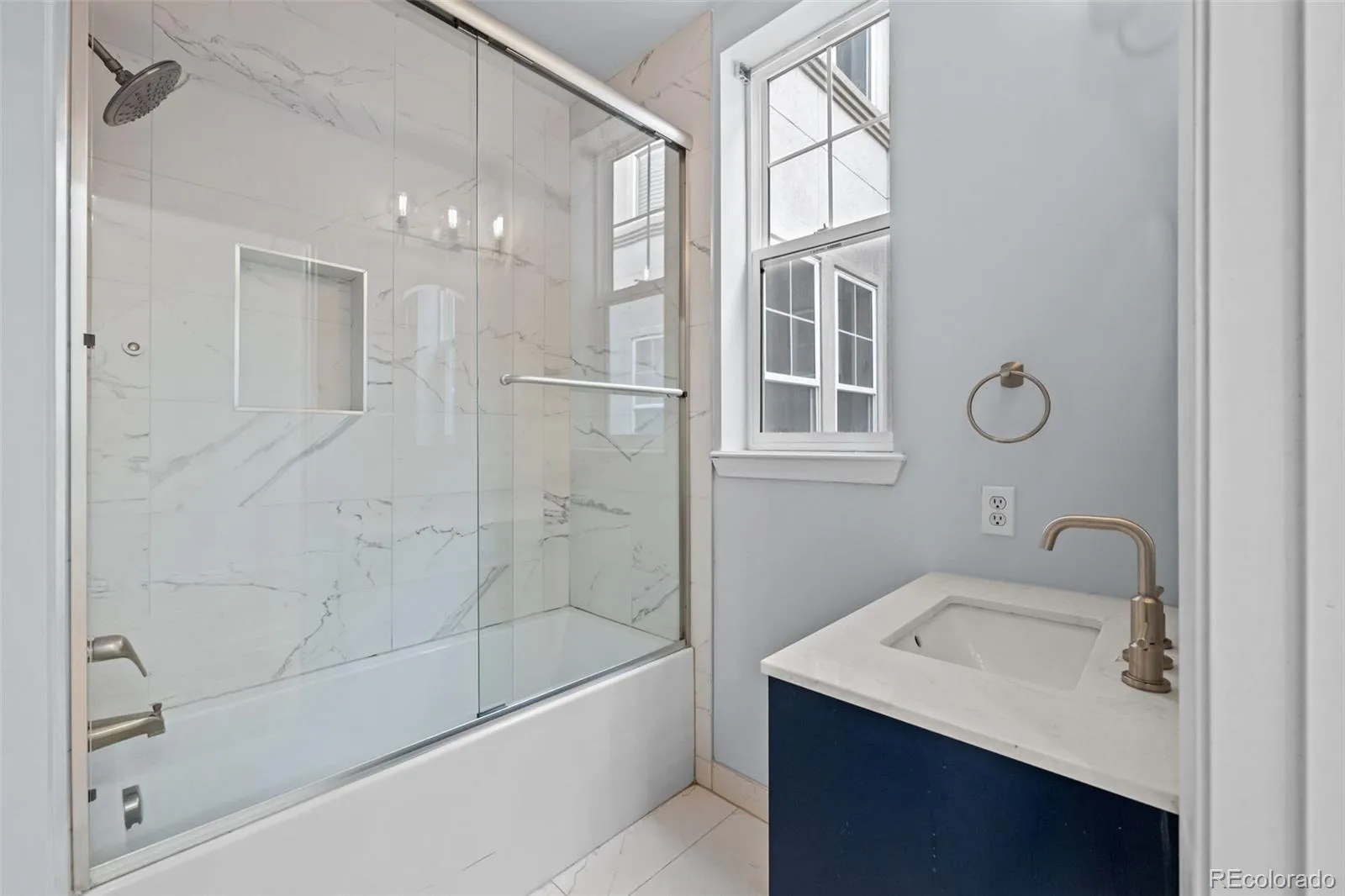 04212026193505 1600 26