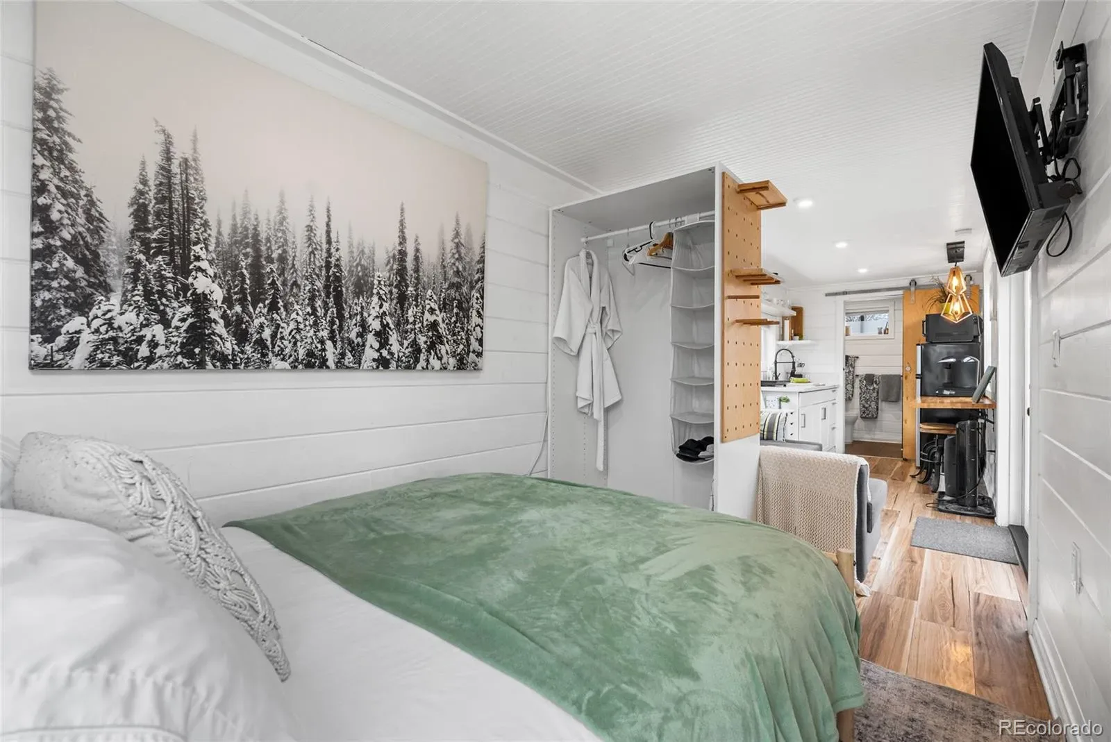 03202026175633 1600 27