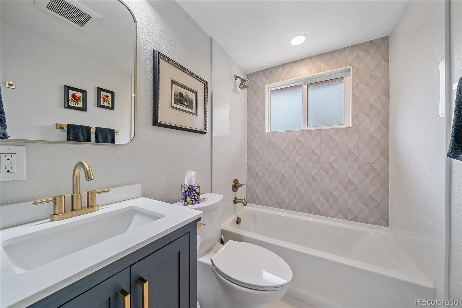 1070 W Oxford Avenue Englewood CO 80110 | MLS #REC7131689 09232026234619 1600 16