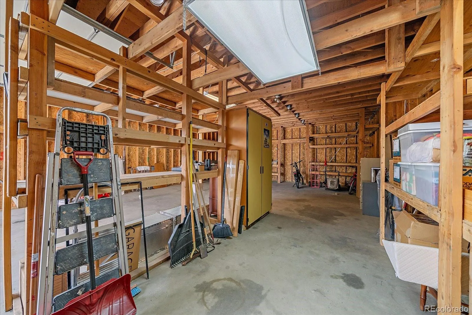 1070 W Oxford Avenue Englewood CO 80110 | MLS #REC7131689 09232026234619 1600 34