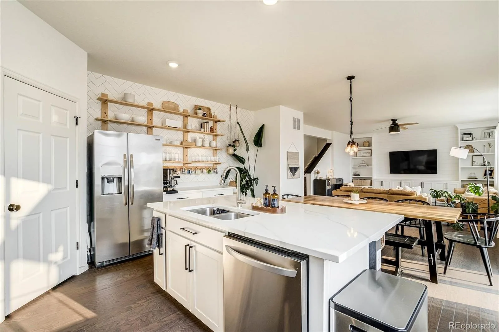 22521 E Radcliff Drive Aurora CO 80015 MLS #REC7132495 06252026234814 1600 13