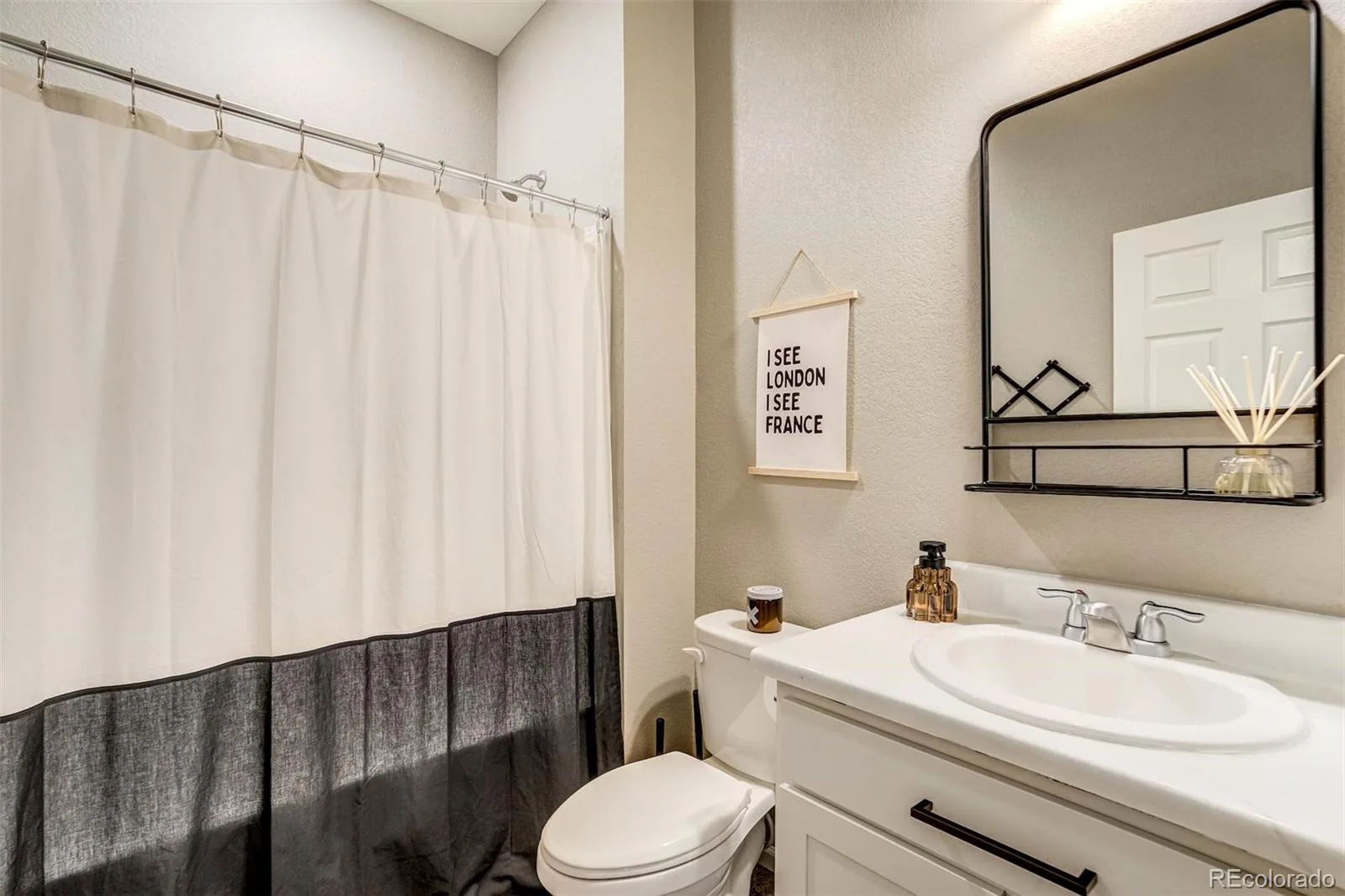 22521 E Radcliff Drive Aurora CO 80015 MLS #REC7132495 06252026234814 1600 15
