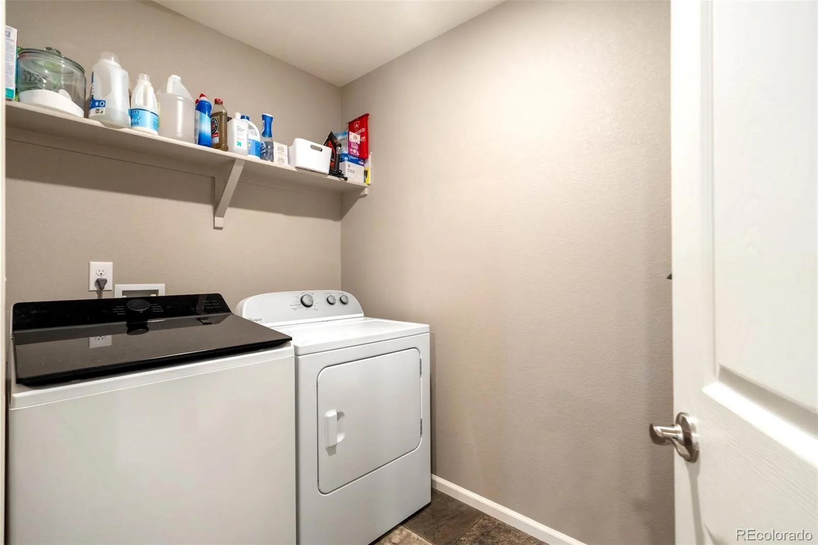 22521 E Radcliff Drive Aurora CO 80015 MLS #REC7132495 06252026234814 1600 33