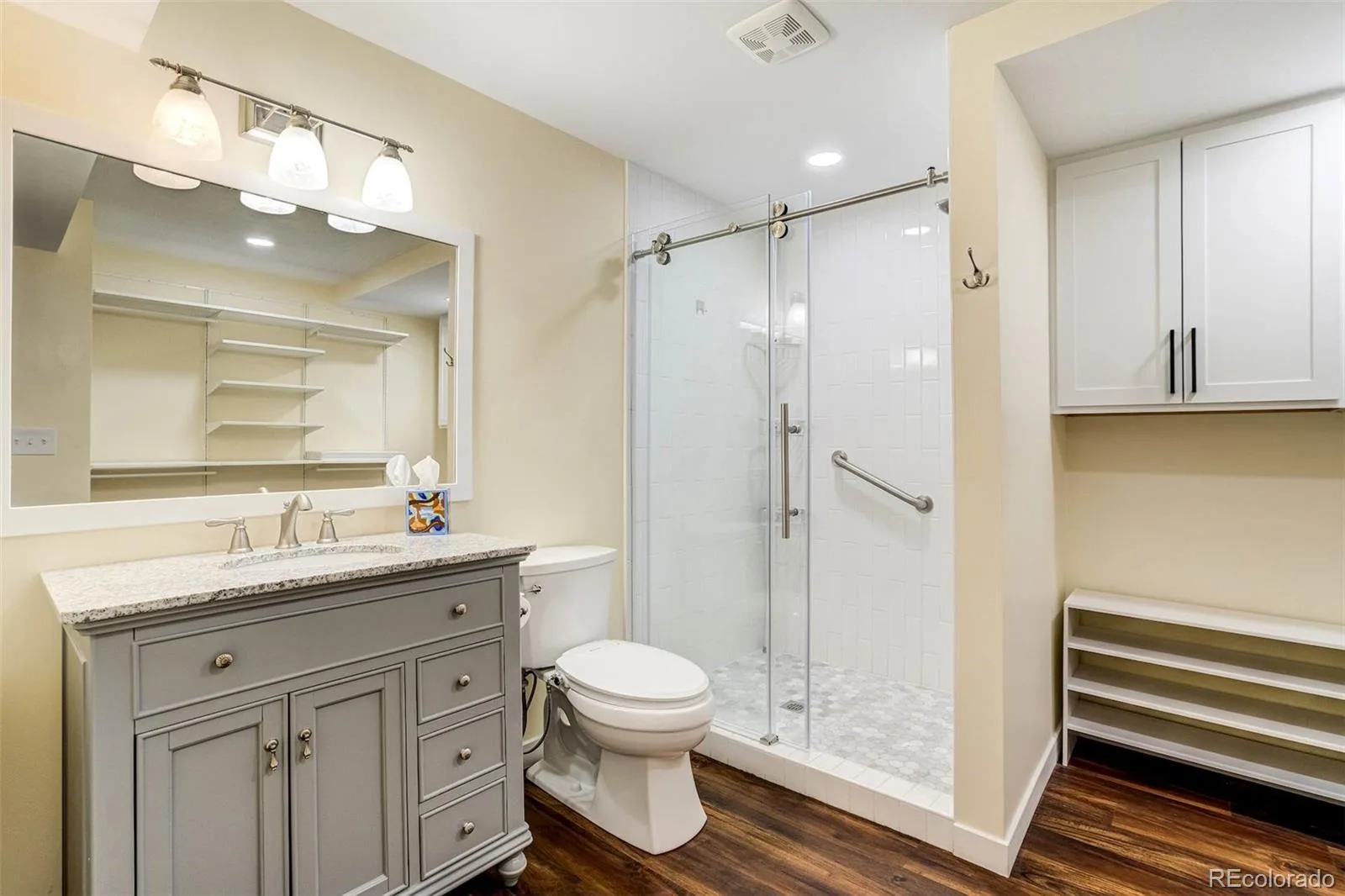 22521 E Radcliff Drive Aurora CO 80015 MLS #REC7132495 06252026234814 1600 43