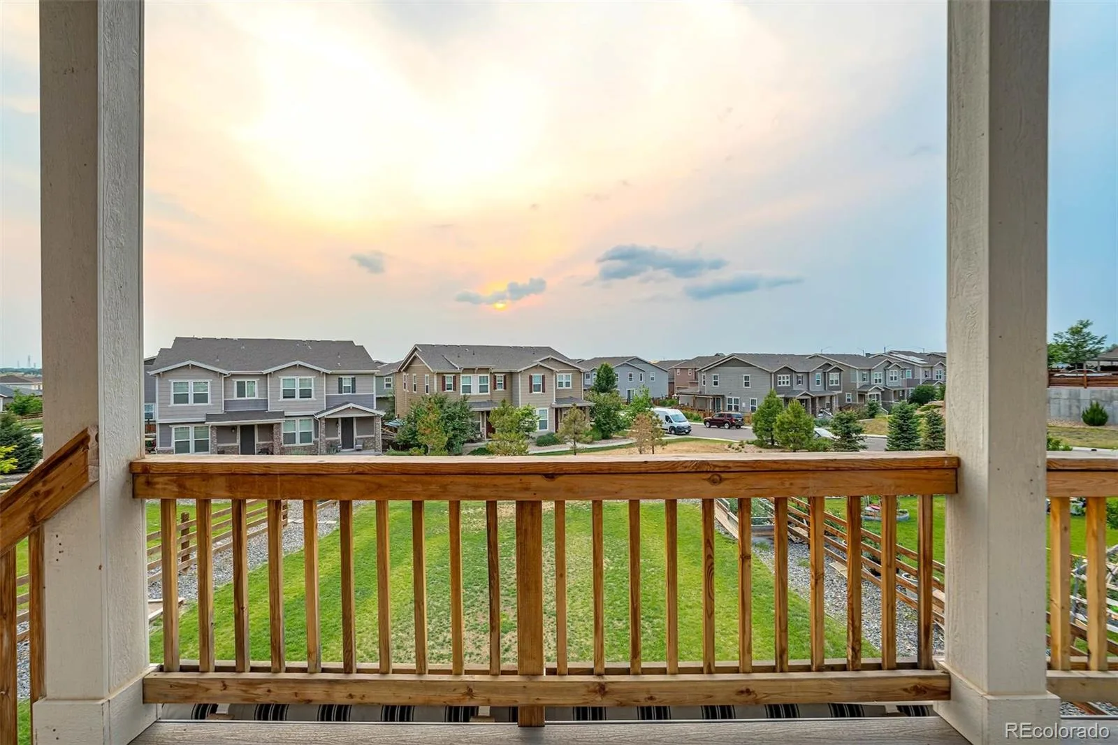 22521 E Radcliff Drive Aurora CO 80015 MLS #REC7132495 06252026234814 1600 44