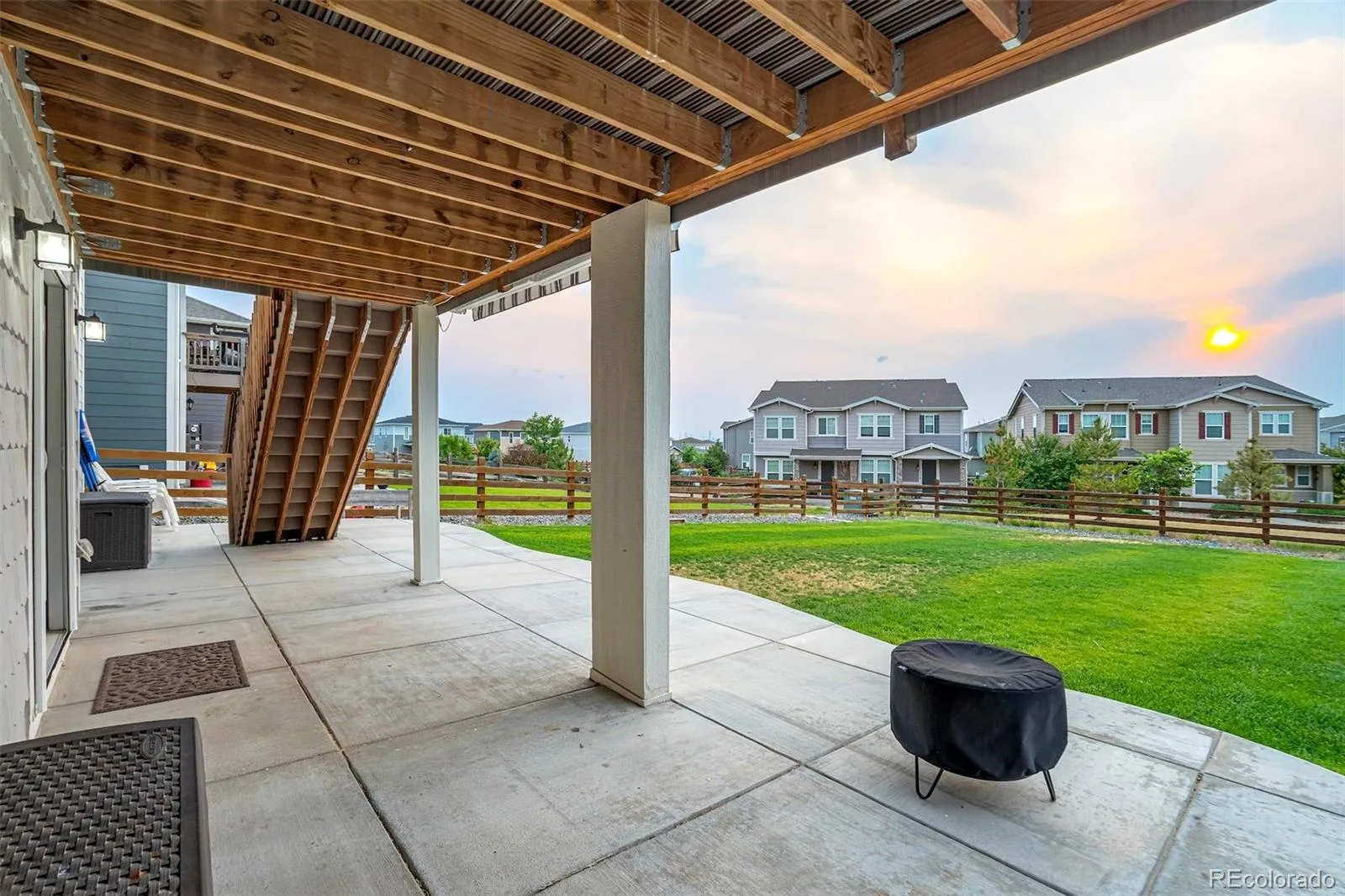 22521 E Radcliff Drive Aurora CO 80015 MLS #REC7132495 06252026234814 1600 47