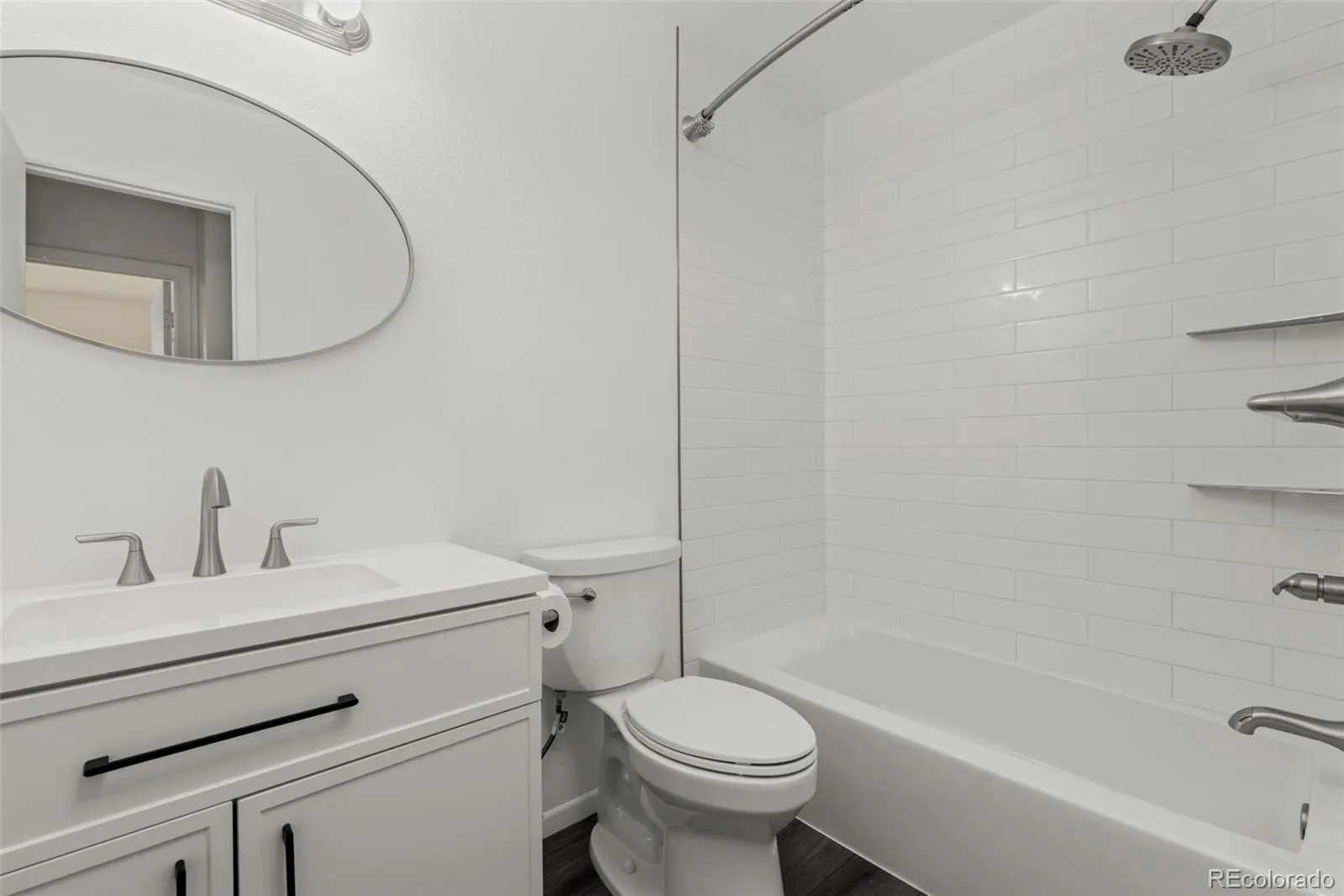 8060 W 9th Avenue #207 Lakewood CO 80214 MLS #REC7132662 05142026155413 1600 14